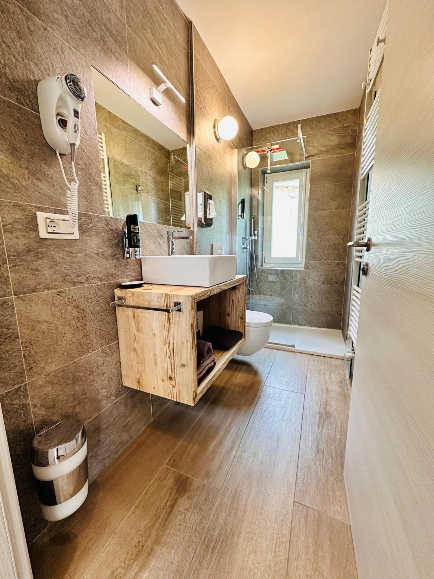 Casa Tosca - Holiday Home Torbole Sul Garda Extérieur photo